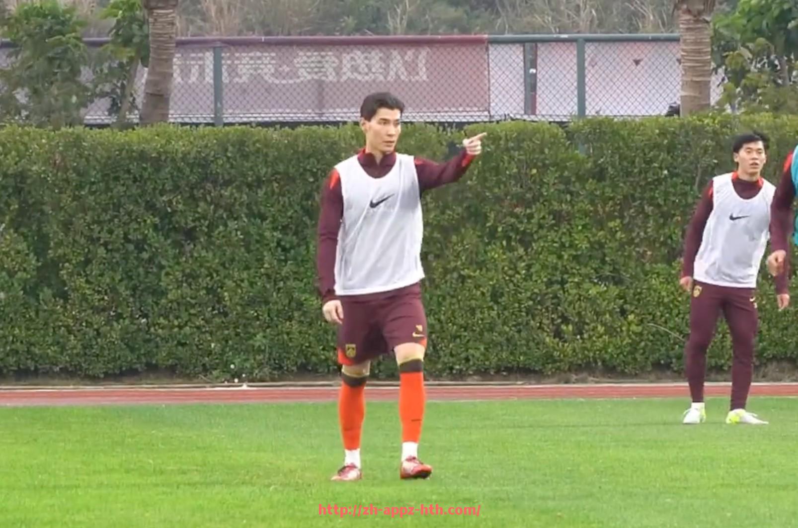 华体会hth官方网站下载-2005西甲联赛巴萨：2005年西甲联赛巴萨的夺冠历程与精彩时刻